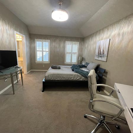 Royce Mini-Mansion With Heated Pool & Spa Χιούστον Εξωτερικό φωτογραφία
